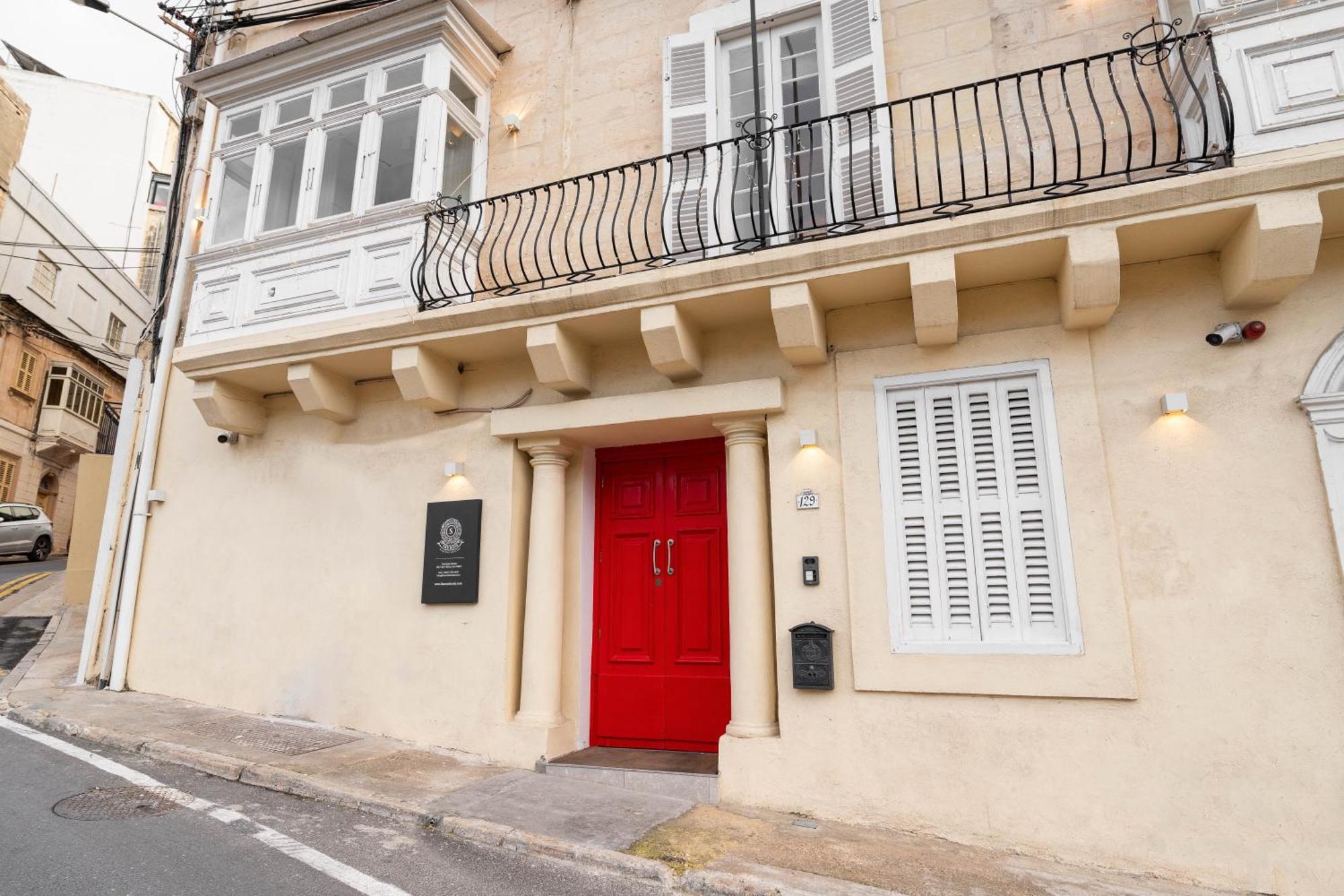 The Rose Hostel Saint Julian's 외부 사진