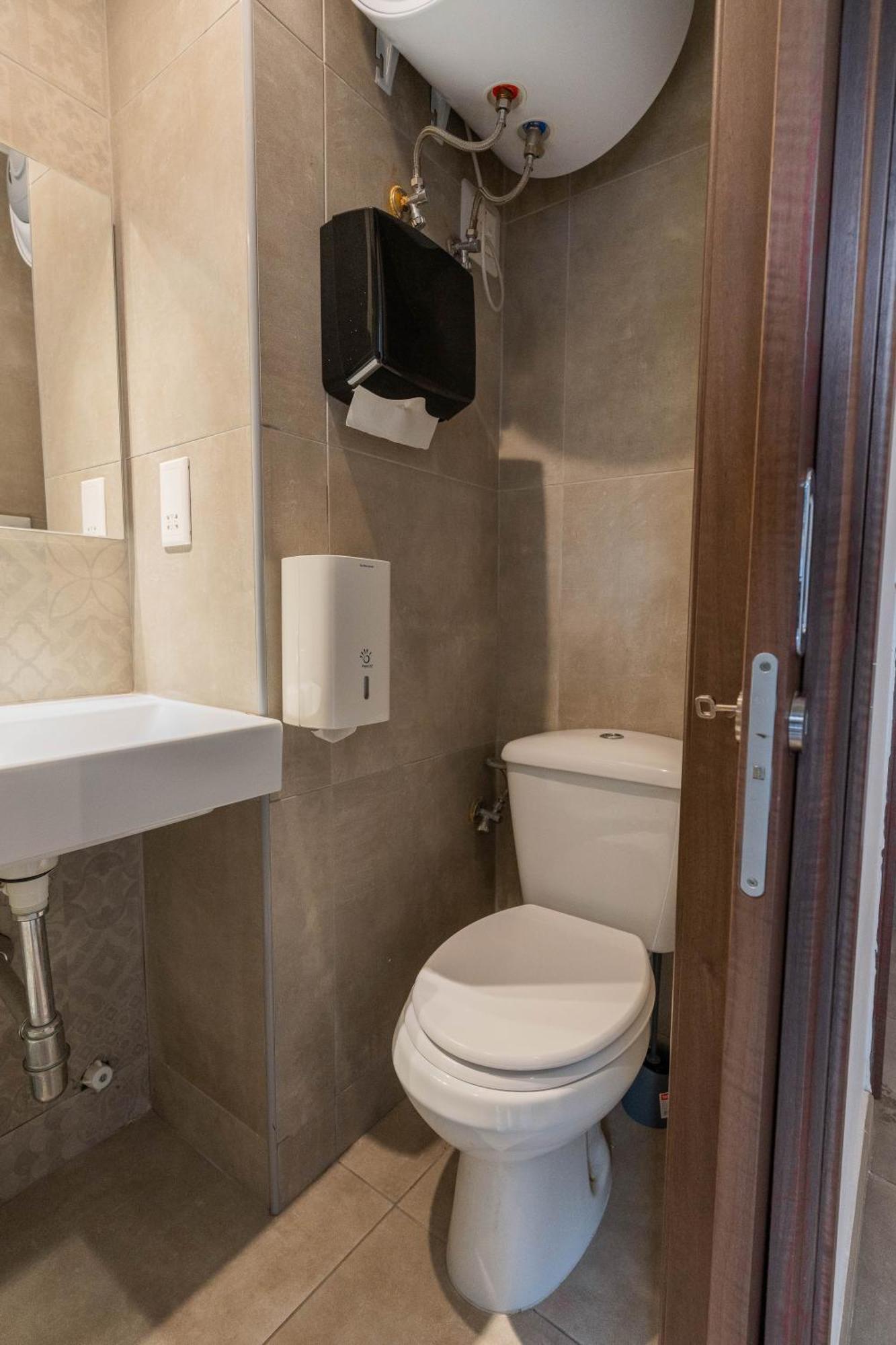 The Rose Hostel Saint Julian's 외부 사진